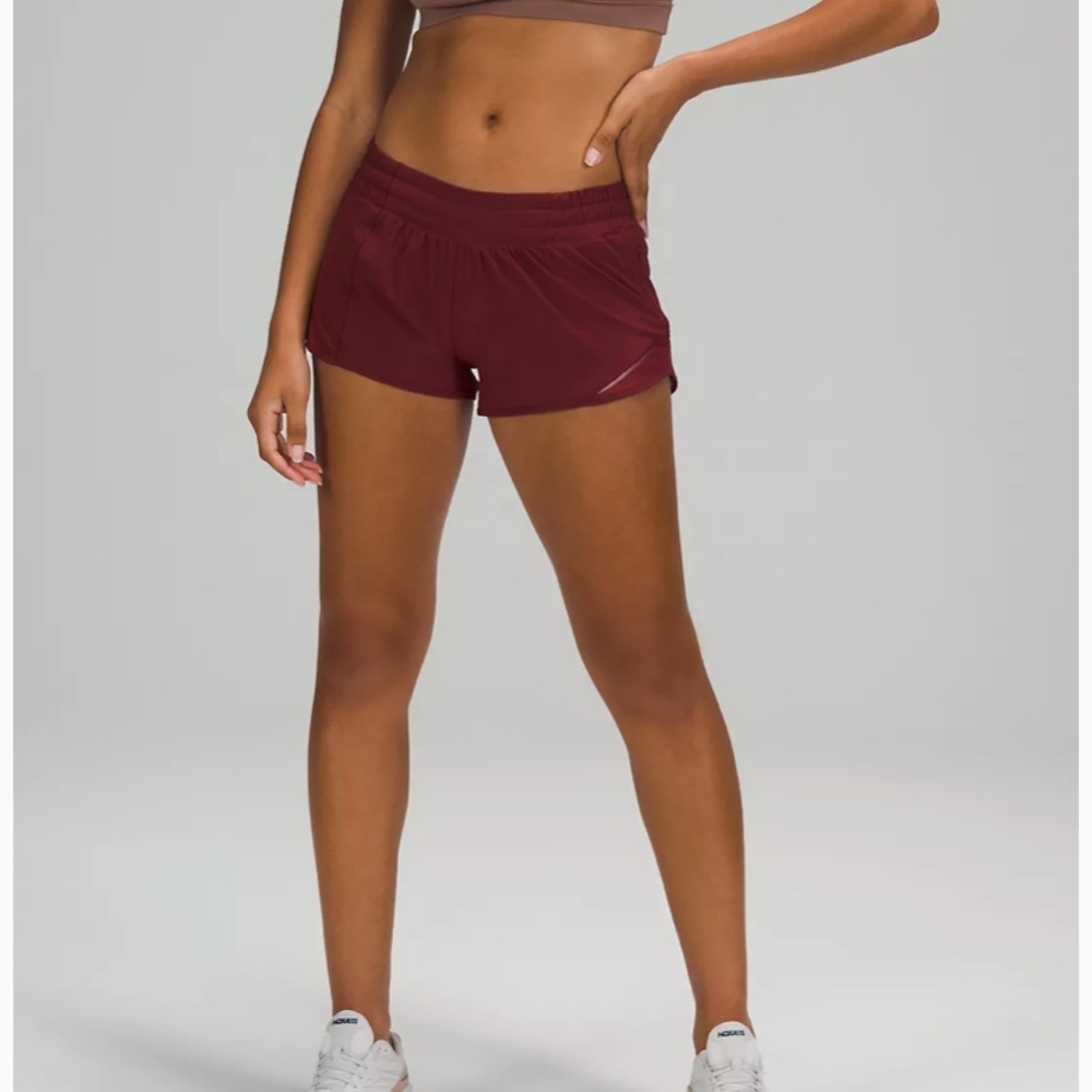 Lululemon Hotty Hot-Short 2.5"